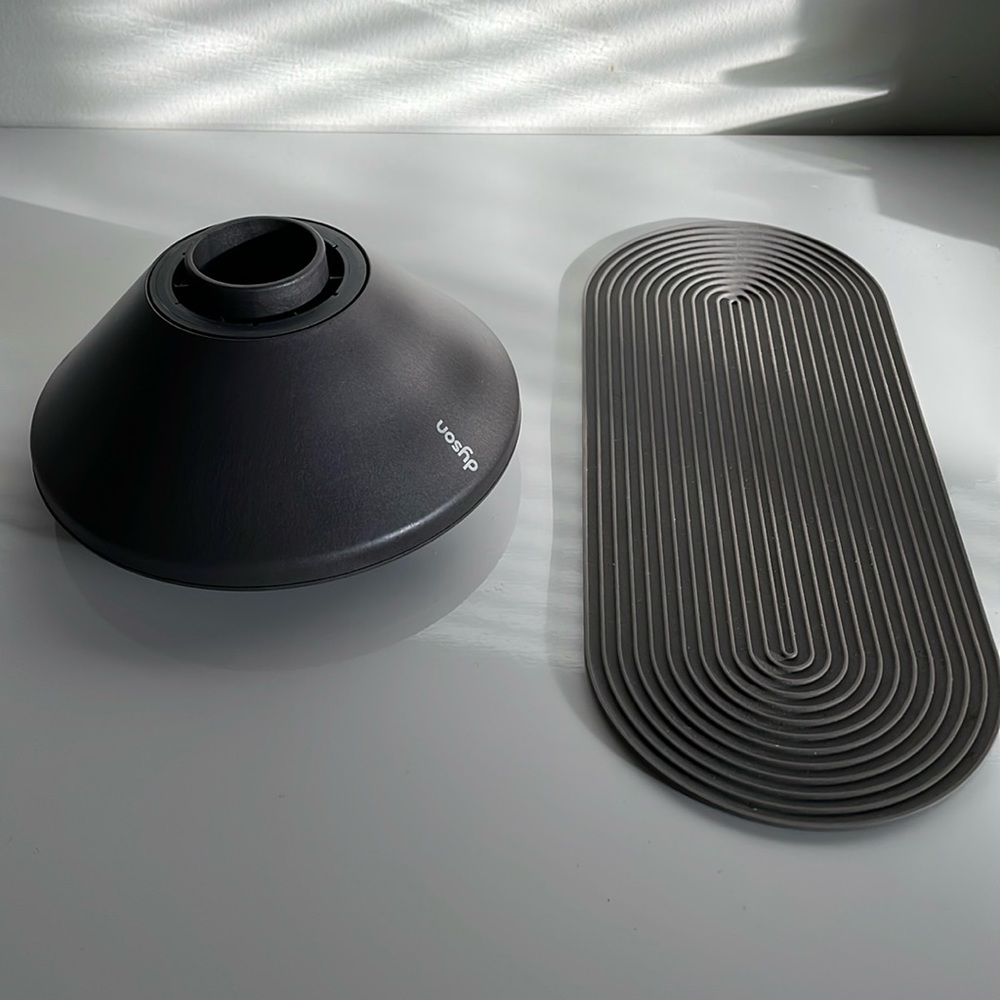 New Dyson diffuser and heat protector pad